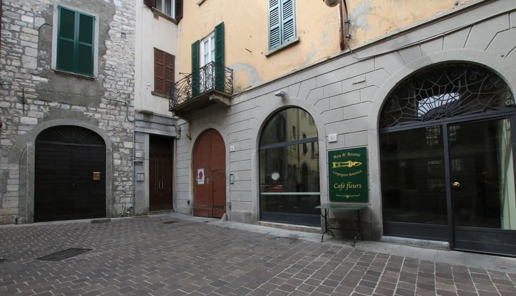 Ancient Courtyard Bonanomi In Como Historic Centre 外观 照片